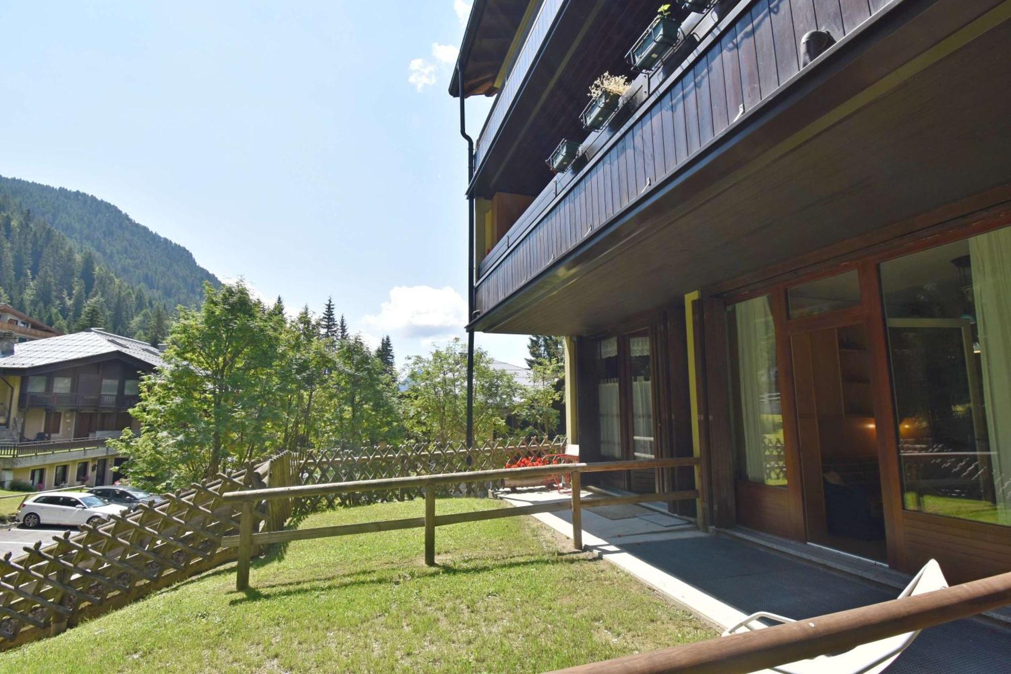 Residenza Silvana Madonna di Campiglio Bagian luar foto